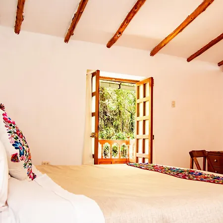 La Rosa Wellness Lodge